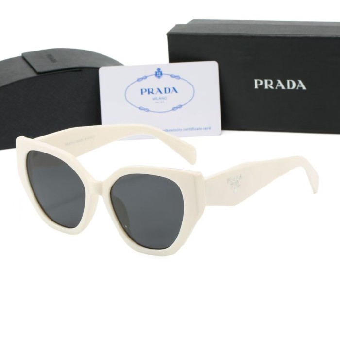 Blue light blocking sunglasses with the box and case ,G25-661-666