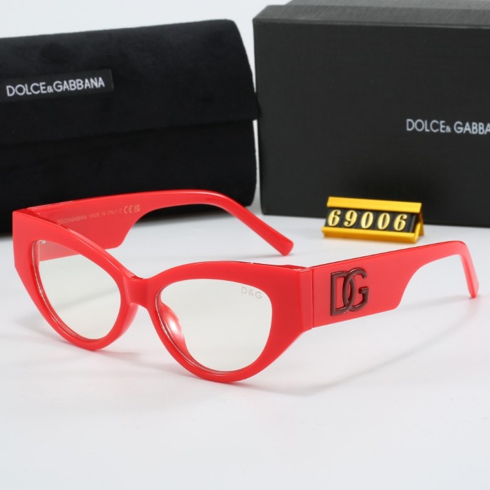 Blue light blocking sunglasses with the box and case ,G25-629-637