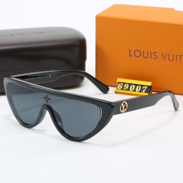 Blue light blocking sunglasses with the box and case ,G25-789-795