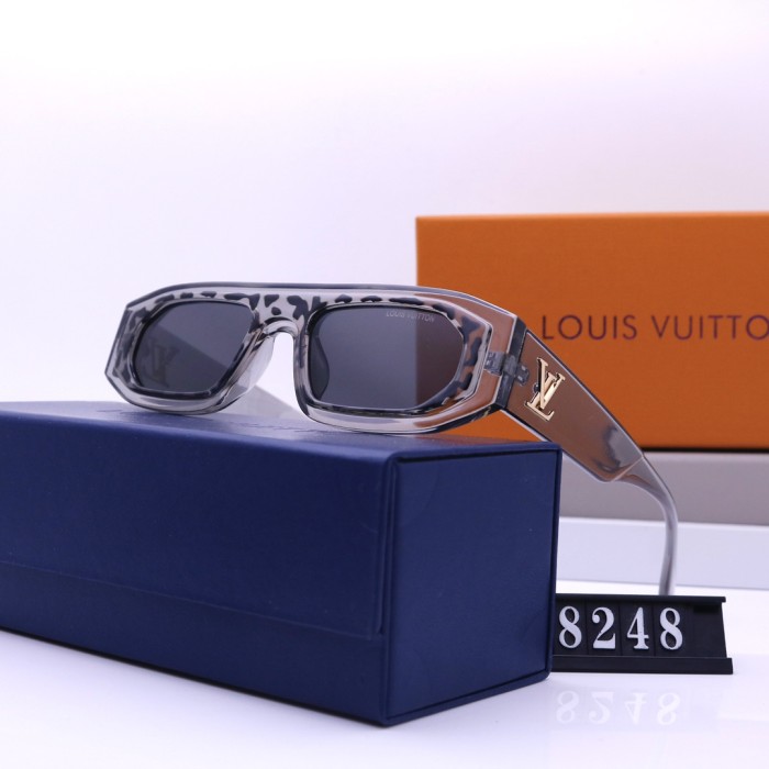 Blue light blocking sunglasses with the box and case ,G25-796-802