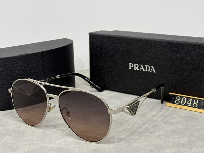 Blue light blocking sunglasses with the box and case ,G25-845-850