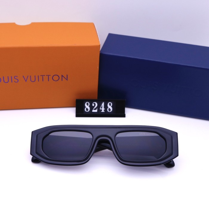 Blue light blocking sunglasses with the box and case ,G25-796-802