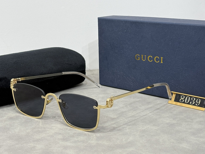 Blue light blocking sunglasses with the box and case ,G25-875-880