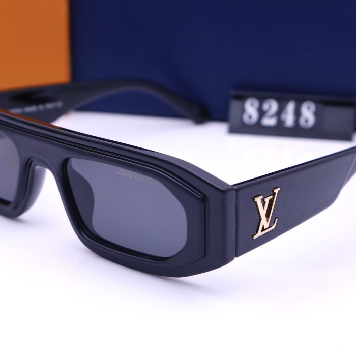 Blue light blocking sunglasses with the box and case ,G25-796-802