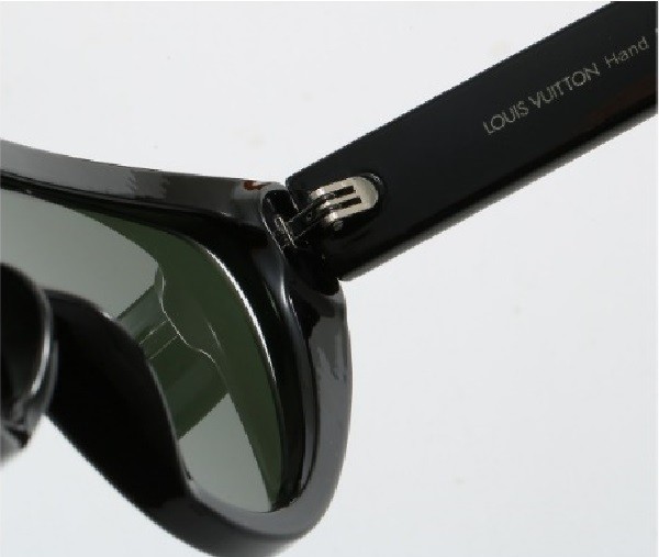 Blue light blocking sunglasses with the box and case ,G25-789-795