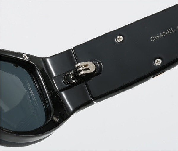 Blue light blocking sunglasses with the box and case ,G25-770-776