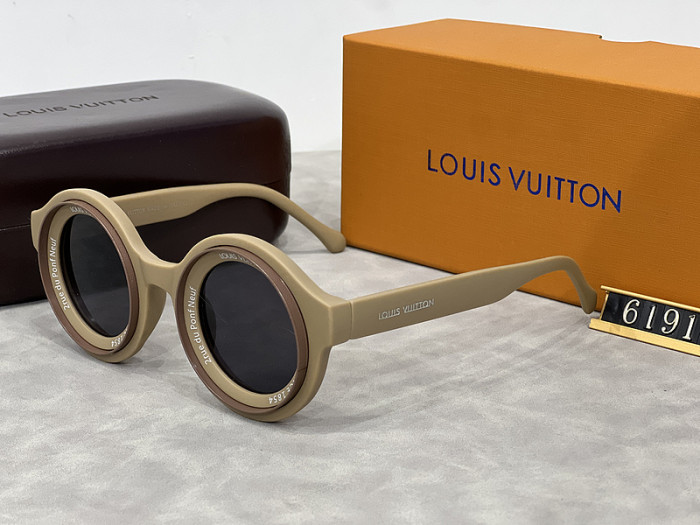 Blue light blocking sunglasses with the box and case ,G25-887-896