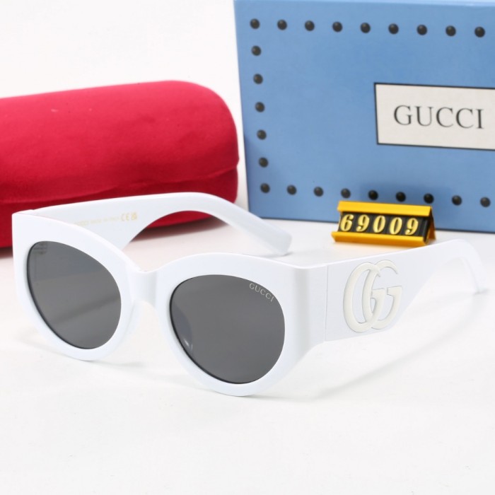 Blue light blocking sunglasses with the box and case ,G25-816-822