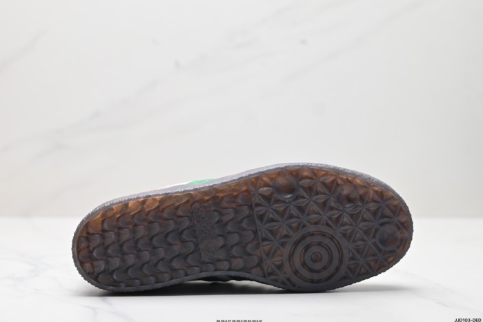 Women runner sneaker shoes,  with box,size 36-41，SS60-2777