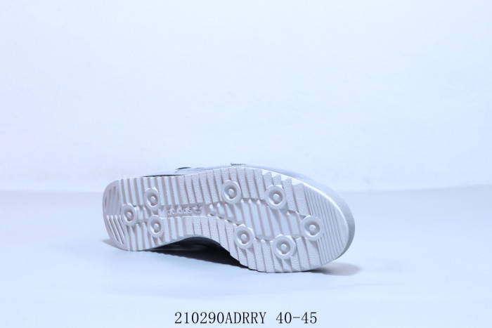 Men runner sneaker shoes,  with box,size 40-45，SS60-2837