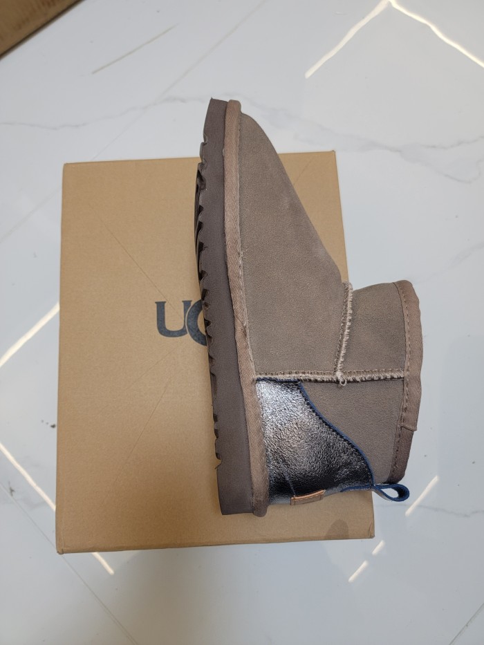 Adult  kids family flat snow boots shoes, wih box, size 25-44, SS40-2-4
