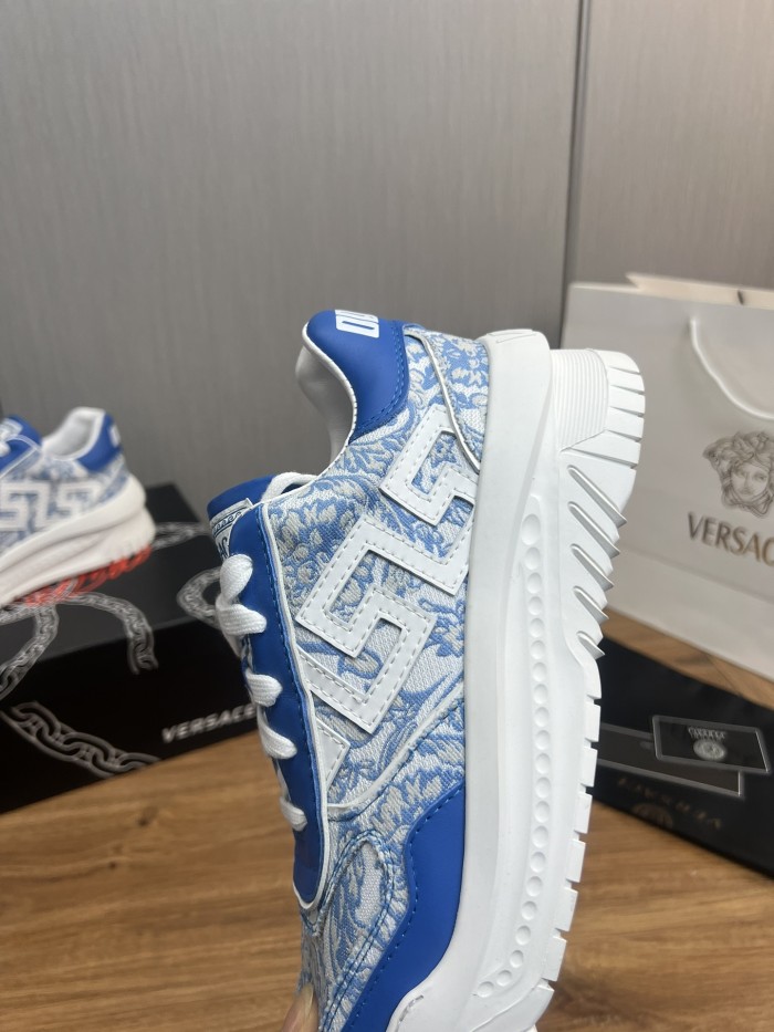 Men flat sneaker shoes,size 38-45, SS110-540-541