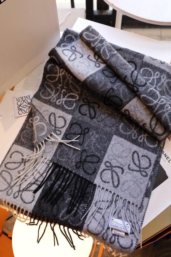 Cashmere cotton scarf , size 40X180cm, no box. SF25-24