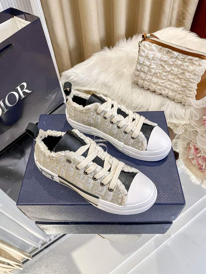 Women's men flat sneaker shoes,  size 35-45, SS80-597