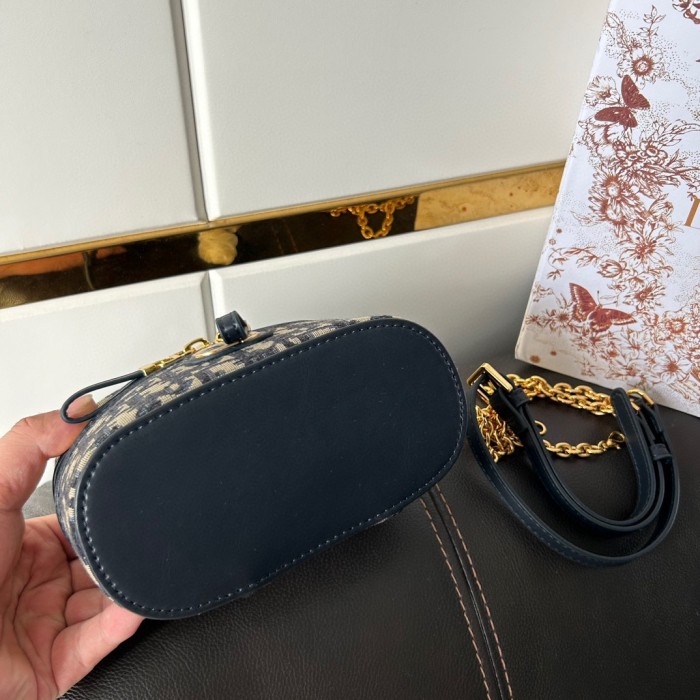 Split leather bag ,3A ,size 18cm ,no box,  B68-32