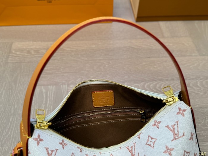 Split leather bag ,3A , size 32x20cm ,no box,  B68-23