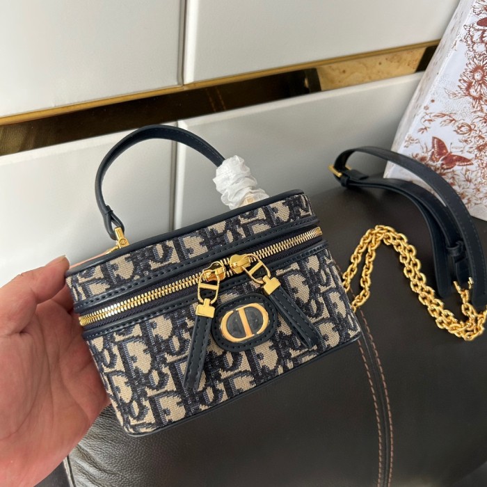 Split leather bag ,3A ,size 18cm ,no box,  B68-32