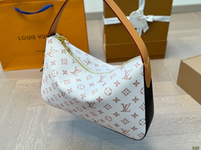 Split leather bag ,3A , size 32x20cm ,no box,  B68-23