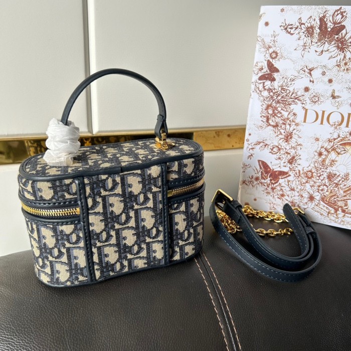 Split leather bag ,3A ,size 18cm ,no box,  B68-32