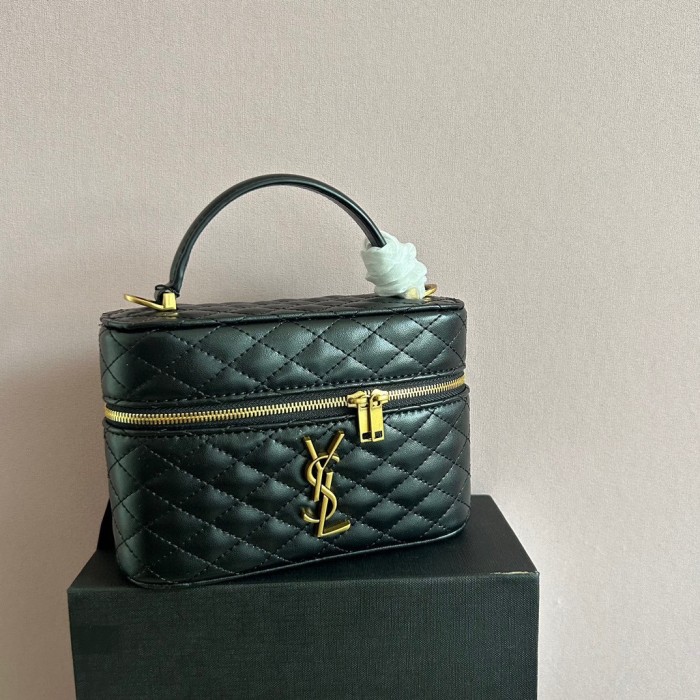 Split leather bag ,3A ,size 18x15cm ,no box,  B68-34