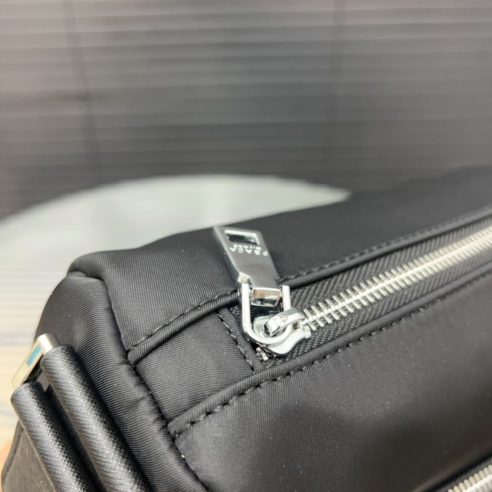 Nylon bag ,3A ,size 32x22cm,no box,  B68-47