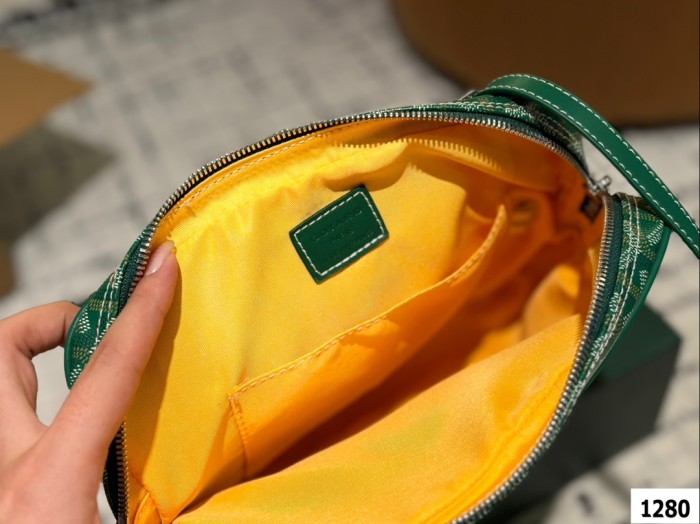 Split leather bag ,3A ,size 24x20cm,no box,  B75-45-56