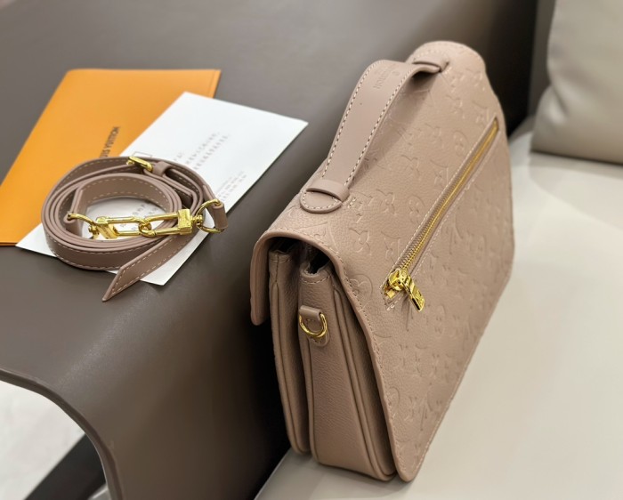Split leather bag a set,3A ,no box,  B75-31