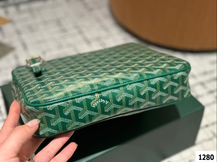 Split leather bag ,3A ,size 24x20cm,no box,  B75-45-56