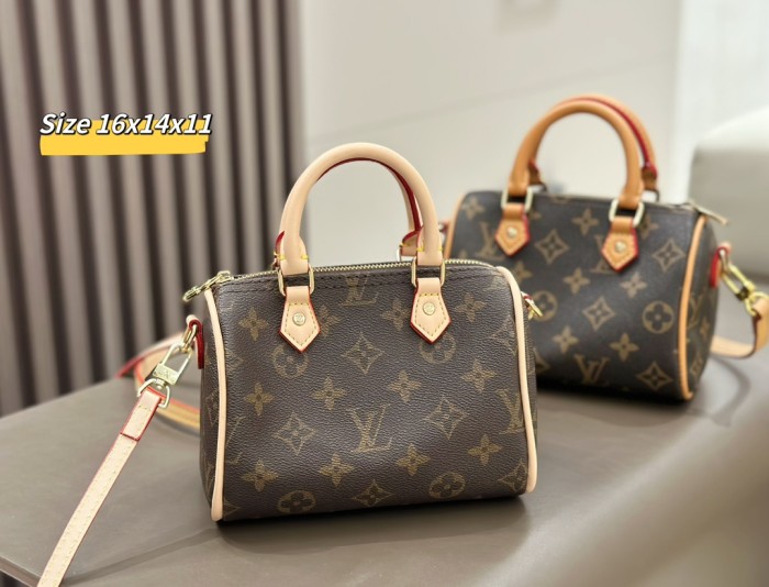 Split leather bag a set,3A ,no box,  B75-36