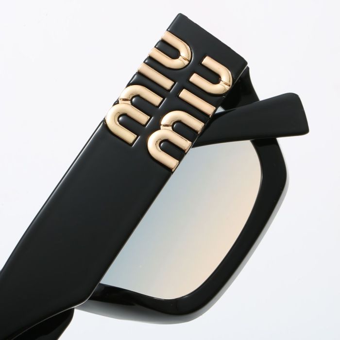 Blue light blocking sunglasses with the box and case ,G25-897-902