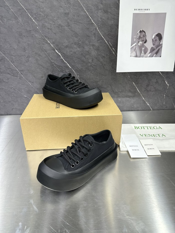 High quality women's men flat shoes,size 34-45, SS110-23
