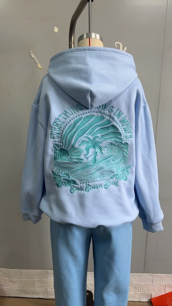 Women's Sports embroidery hoodie ，size XS-2XL,CL25-78-81