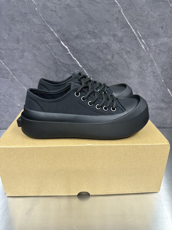 High quality women's men flat shoes,size 34-45, SS110-23