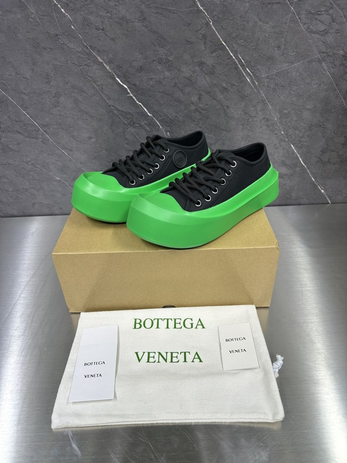High quality women's men flat shoes,size 34-45, SS110-24