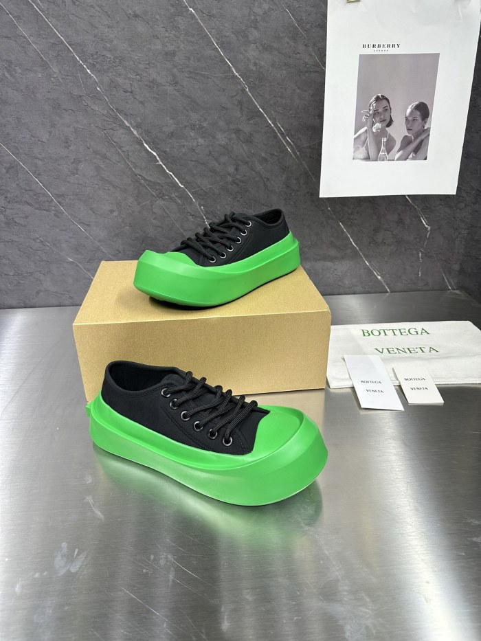 High quality women's men flat shoes,size 34-45, SS110-24