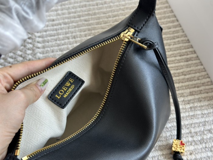 Leather bag ,4A ,size 21x17cm,no box,  B88-92-96