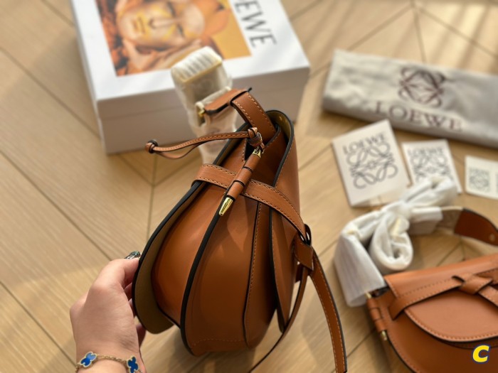 Leather bag ,4A ,size 21x18cm/24x21cm,no box,  B88-103-108