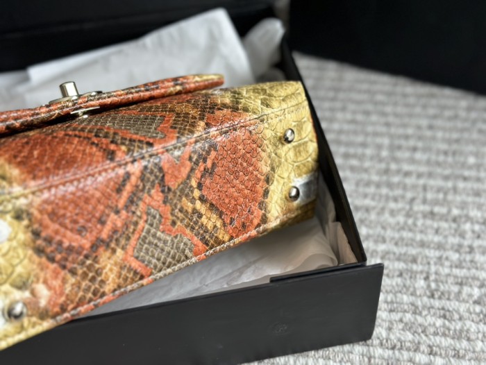 Leather bag ,4A ,size 22x13cm,no box,  B88-47-50
