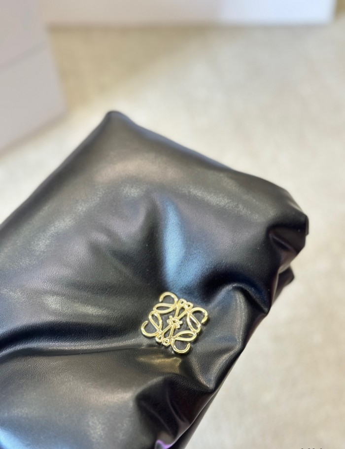 Split leather bag ,4A ,size 22x18cm,no box,  B88-64-67