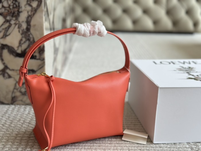 Leather bag ,4A ,size 21x17cm,no box,  B88-92-96