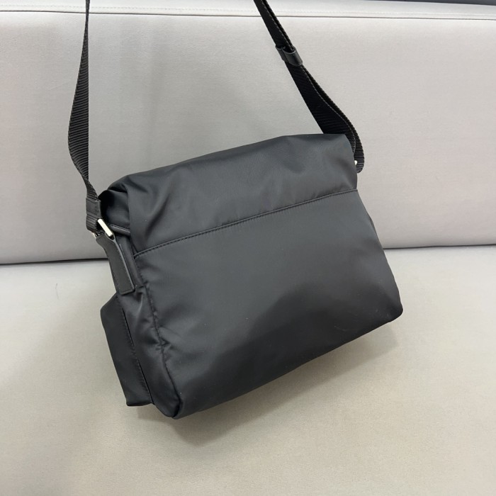 Nylon bag ,4A ,size 23X24cm,no box,  B88-44