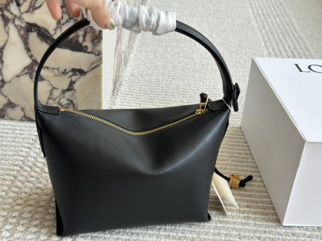 Leather bag ,4A ,size 21x17cm,no box, B88-92-96