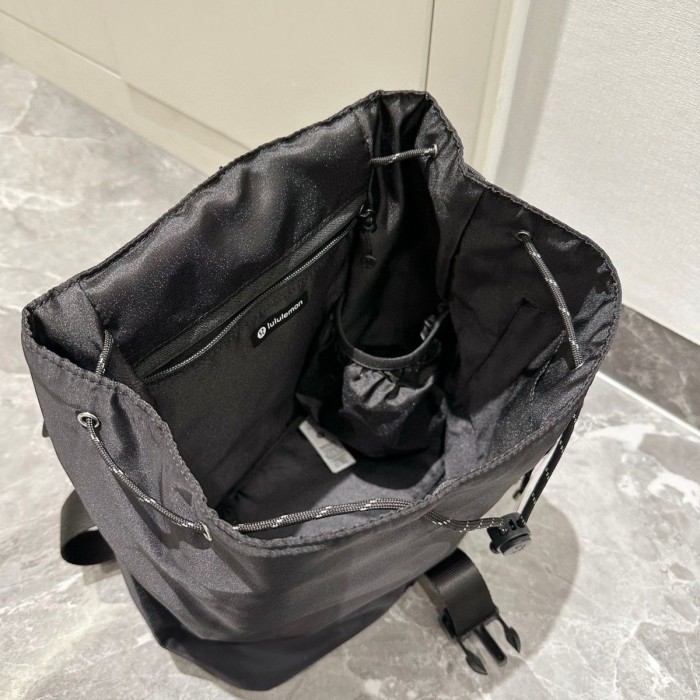 Drawstring backpack bag  ,size 30x12x30cm,no box,  B50-7