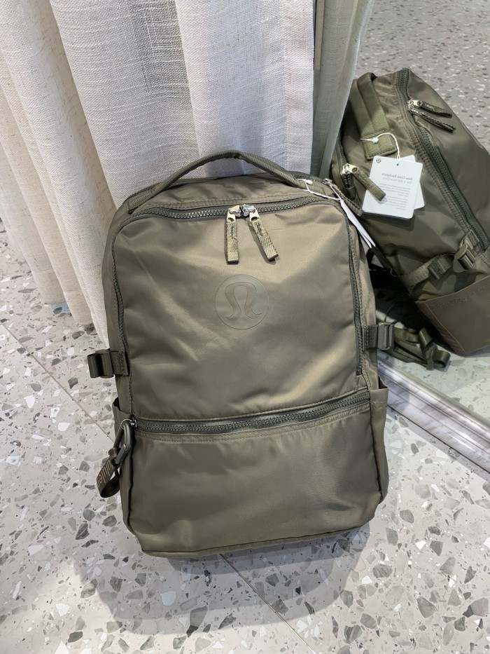 Nylon waterproof backpack bag  ,size 29x18x42cm,no box,  B50-8-13