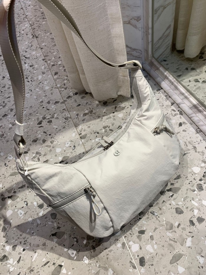 Handbag, straddle bag  ,size 37x28x12.5cm or 45x39x12.5cm,no box,  B30-57-60