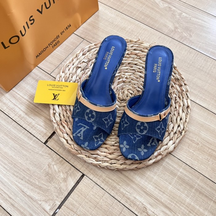 Women heel shoes,heel 7cm,  size 35-40, SS60-283