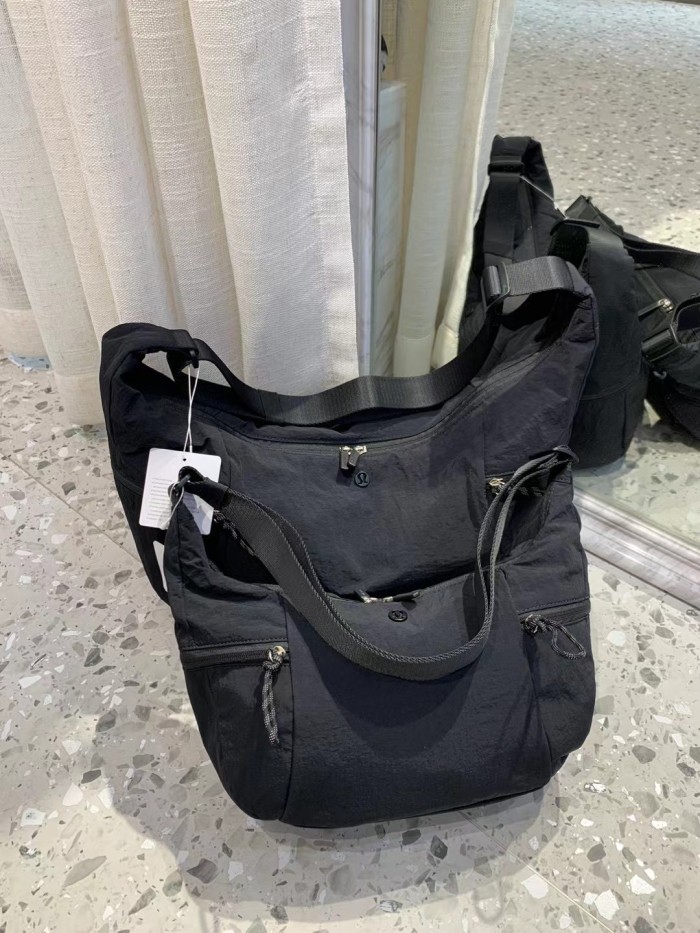 Handbag, straddle bag  ,size 37x28x12.5cm or 45x39x12.5cm,no box,  B30-57-60