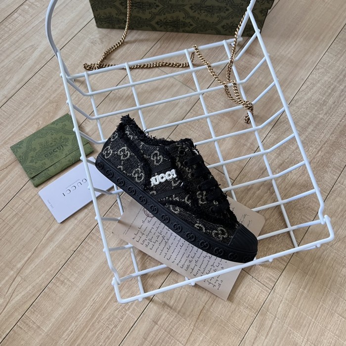 Women runner sneaker shoes, size 35-40, SS60-362-373