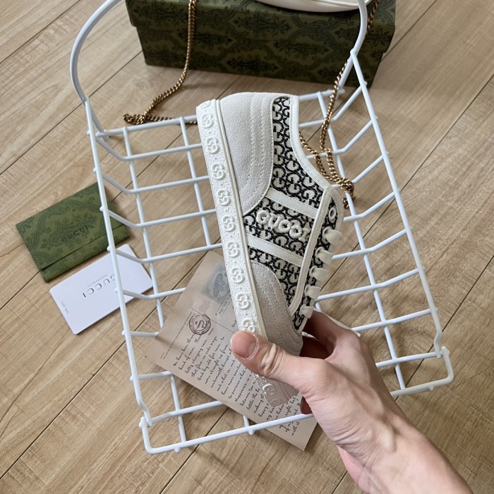 Women runner sneaker shoes, size 35-40, SS60-362-373
