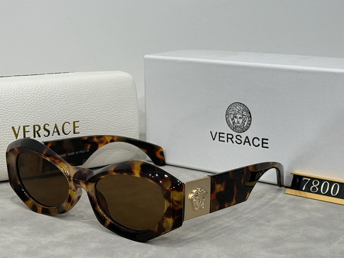 Blue light blocking sunglasses with the box and case ,G25-909-913